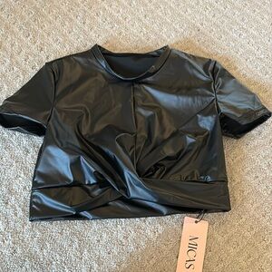 Micas crop top NWT